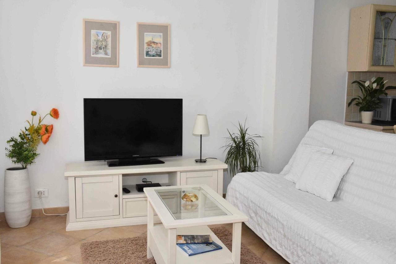Apartments Ruzica พูลา ภายนอก รูปภาพ
