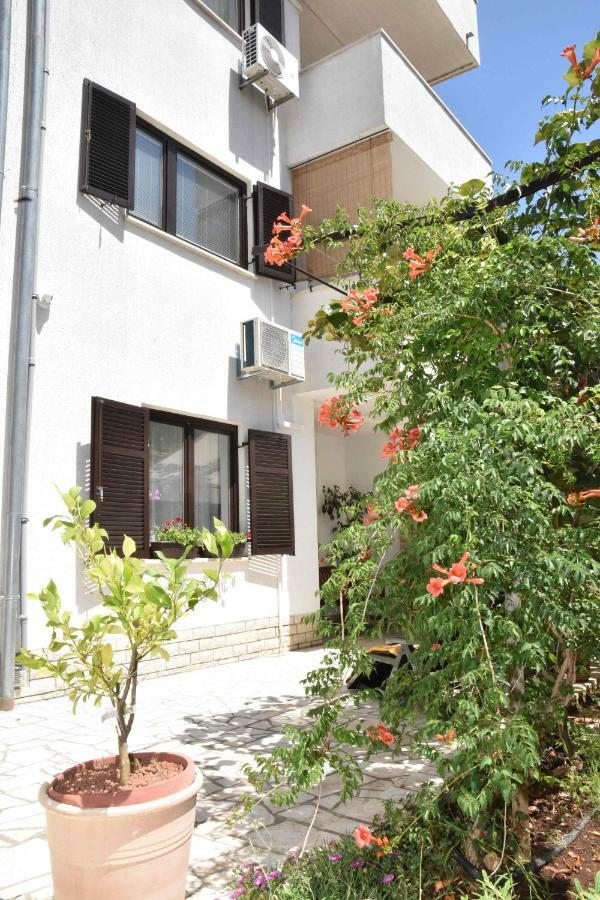 Apartments Ruzica พูลา ภายนอก รูปภาพ